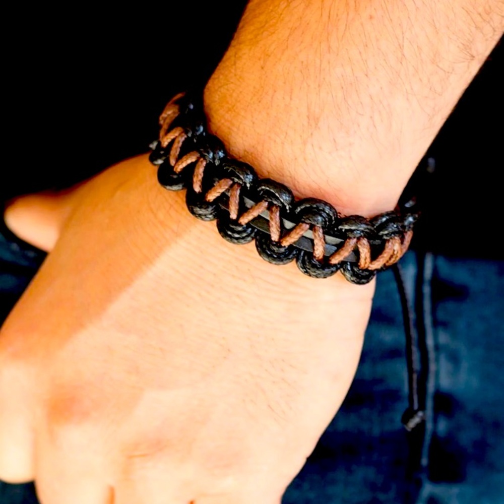 🆕Paparazzi: WEAVE It At That - Black Urban Men’s Bracelet